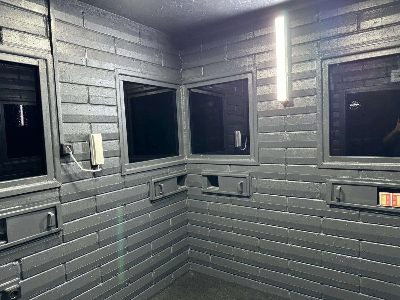 Modüler yapı · iç duvar ve pencere birleşimleri
